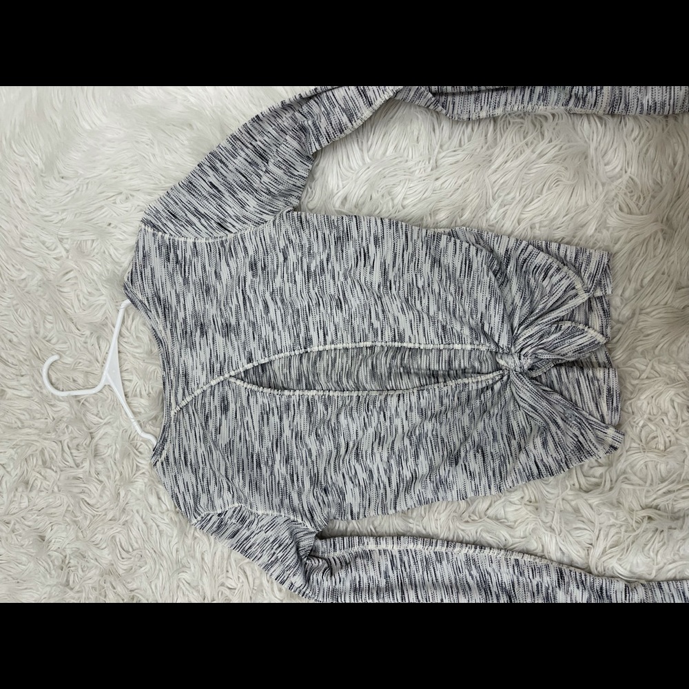Lululemon, gray and white long sleeve top with tie in the back- size 6